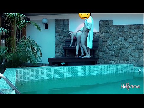 ❤️ Bos mengundang pelayan ke kolam renang, tetapi tidak bisa menahan panas ❤❌ Video porno di porno id.hentai-for.ru ️❤